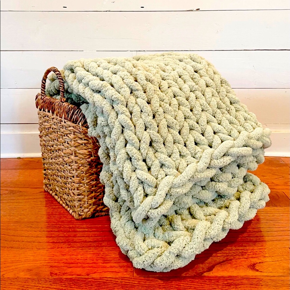 Olive Green Chunky Knit Throw/Twin Bed Blanket